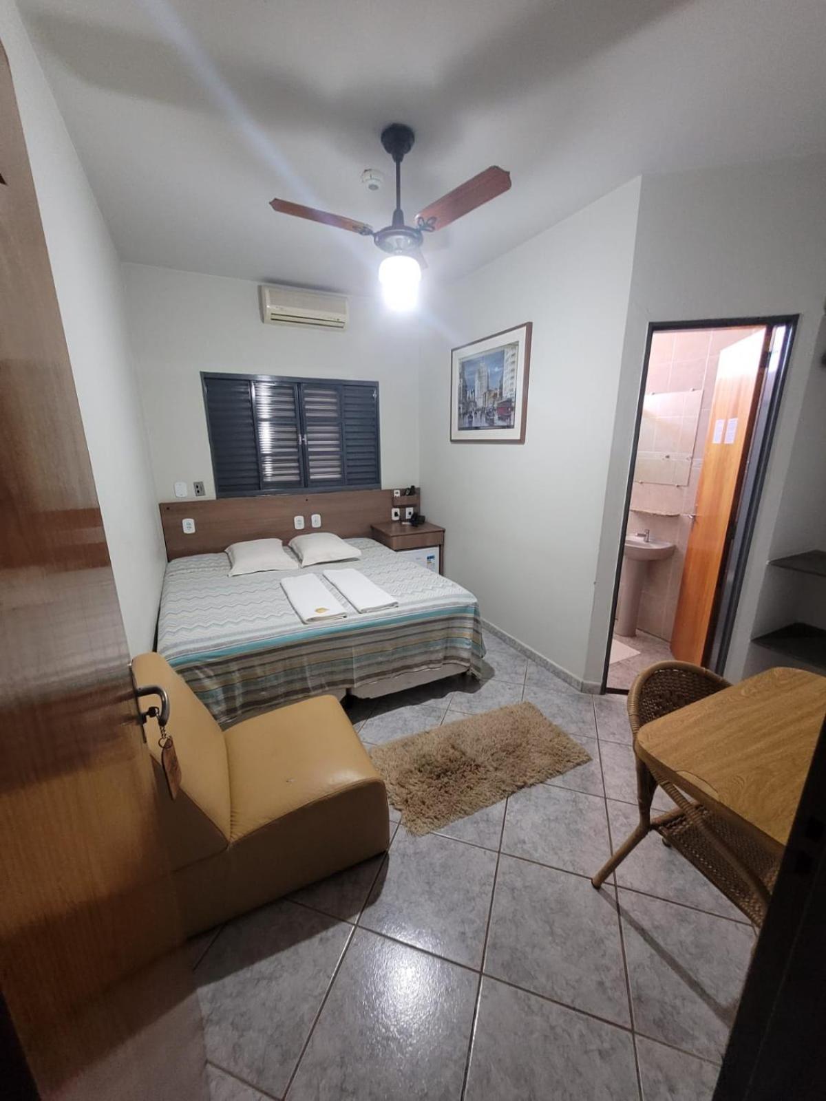 Hotel Graunas São Carlos Exteriör bild